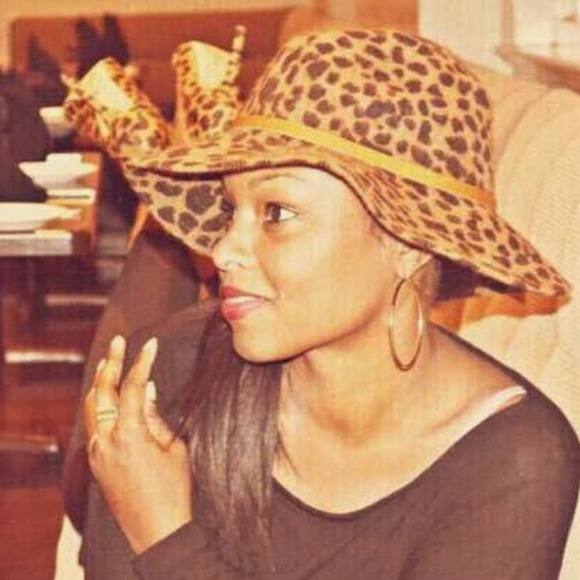 Meet your Posher, Kisha
