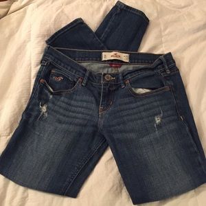 Hollister social stretch skinny jeans!! 🔵