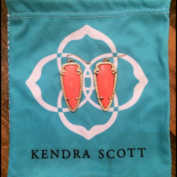Kendra Scott Sky earrings in Coral/ Gold