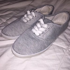 Gray canvas casual sneakers