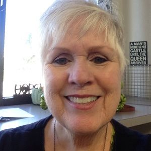 Meet your Posher, Leslie