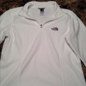 White Fleece North Face Pull Over