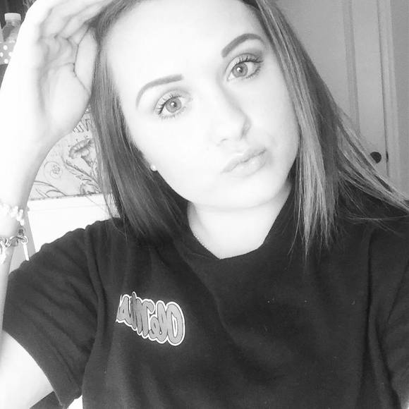 Meet your Posher, Shayla - Picture 1 of 1