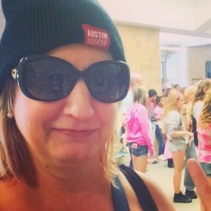 Meet your Posher, Jeanne