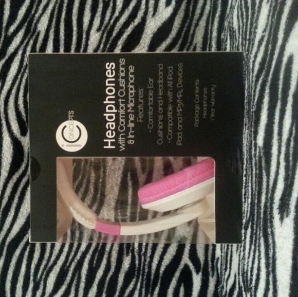 Stylish headphones/in-line mic/cushioned