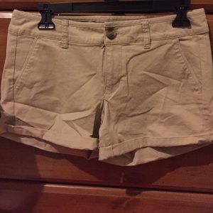 Khaki midi shorts