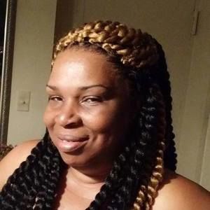 Meet your Posher, Yvonne