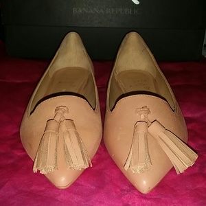Banana Republic Anika Italian leather flats