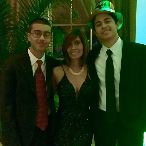 Meet your Posher, Carolyn - Picture 2 of 4