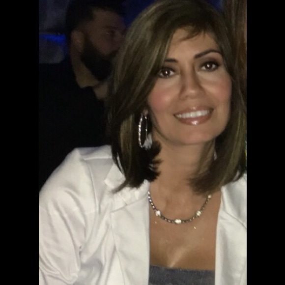 Meet your Posher, Carolyn - Picture 3 of 4