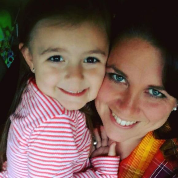 Meet your Posher, Danielle