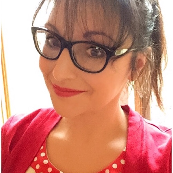 Meet your Posher, Heather - Picture 4 of 6