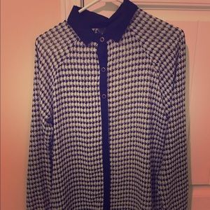 Houndstooth long sleeve blouse