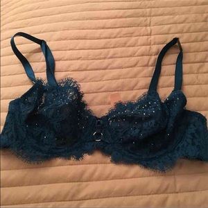 Vs Nwt very sexy bra 34B