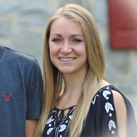 Meet your Posher, Melissa