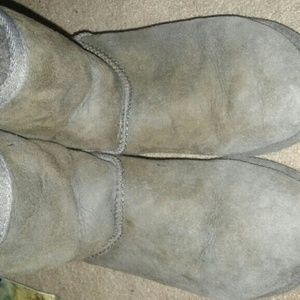 Grey uggs