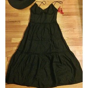 *GORG* Tiered Black Midi Dress