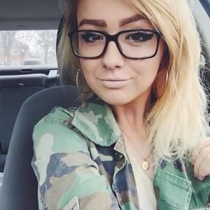 Meet your Posher, Ellen hutter