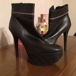 Stuart Weitzman heels