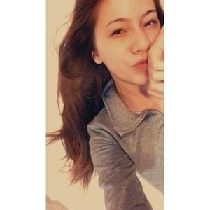 Meet your Posher, Michaela