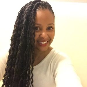 Meet your Posher, Roxanne