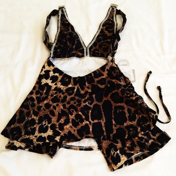 Cute workout romper - Picture 2 of 3