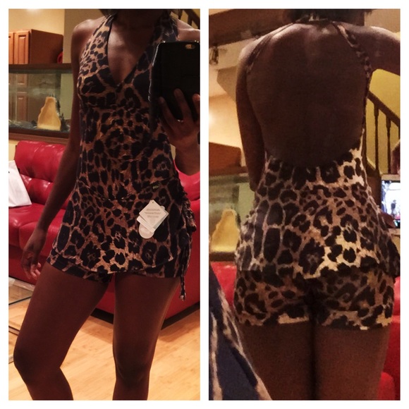 Cute workout romper - Picture 3 of 3