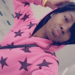 Meet your Posher, Vanessa