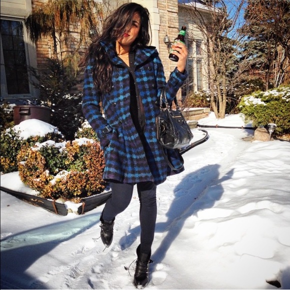 Meet your Posher, Sarah - Picture 2 of 4