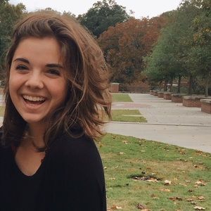 Meet your Posher, Mckenzie