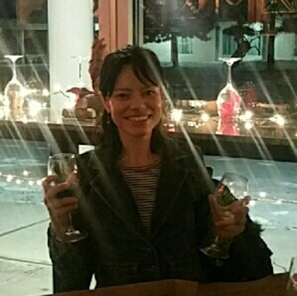 Meet your Posher, Renae - Picture 2 of 2