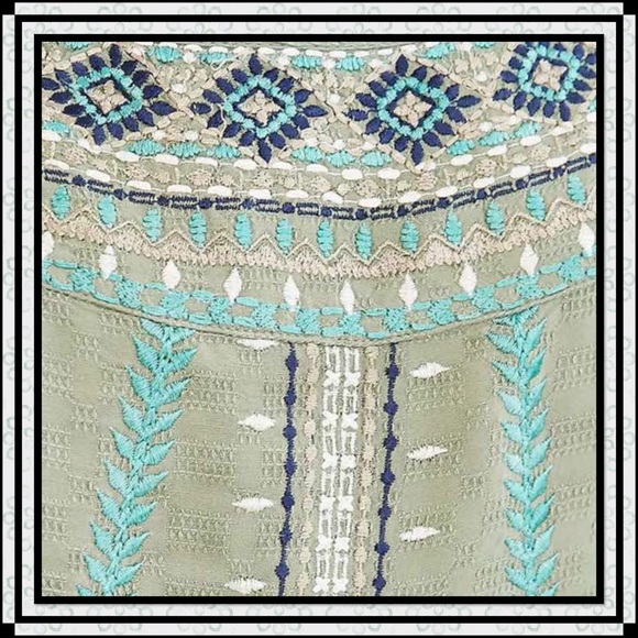 🌺HOST PICK X 3🌺Zodiac Cami from Urban Outfitters - Picture 3 of 4