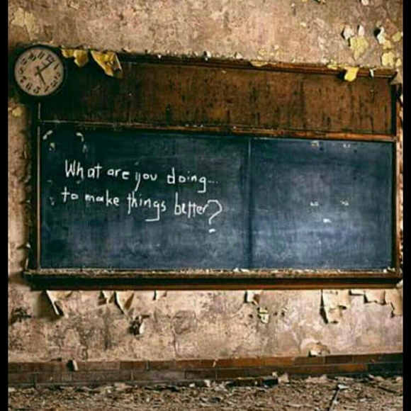 Meet your Poshmark Ambassador 2 Seller, Kimberly - Picture 5 of 8