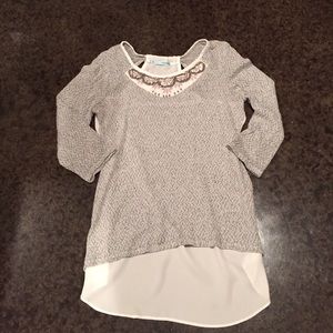 Tunic 3/4 sleeve shirt with embellishments