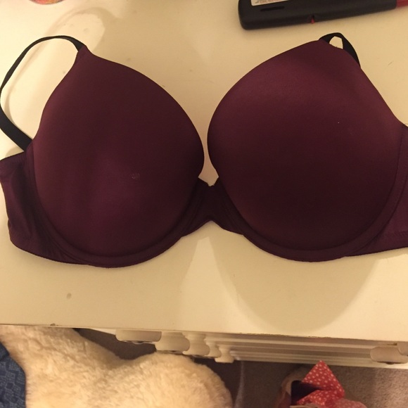 Victoria secret bra new with tags 34D