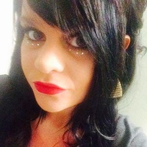 Meet your Posher, Jill