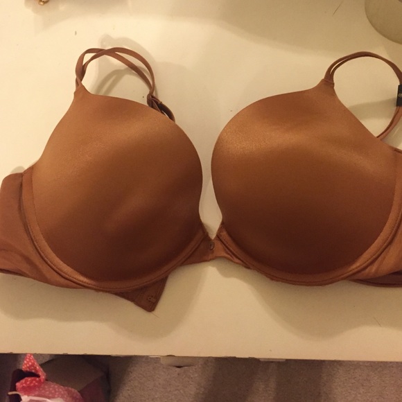 Victoria secret bra new 34D tan