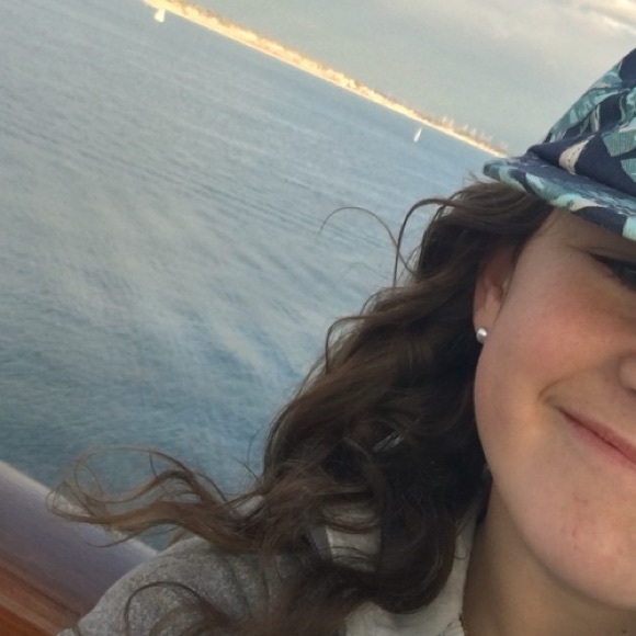 Meet your Posher, Rebecca