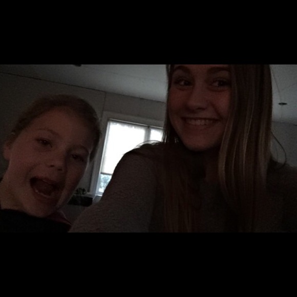 Meet your Posher, Kristen - Picture 1 of 1