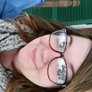 Meet your Posher, Celeste