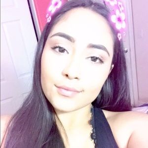 Meet your Posher, Perla