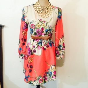 Stylish floral midi dress 👗 ready for a night out