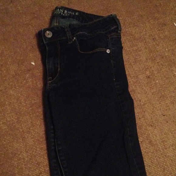 Size 8 dark wash skinny jean