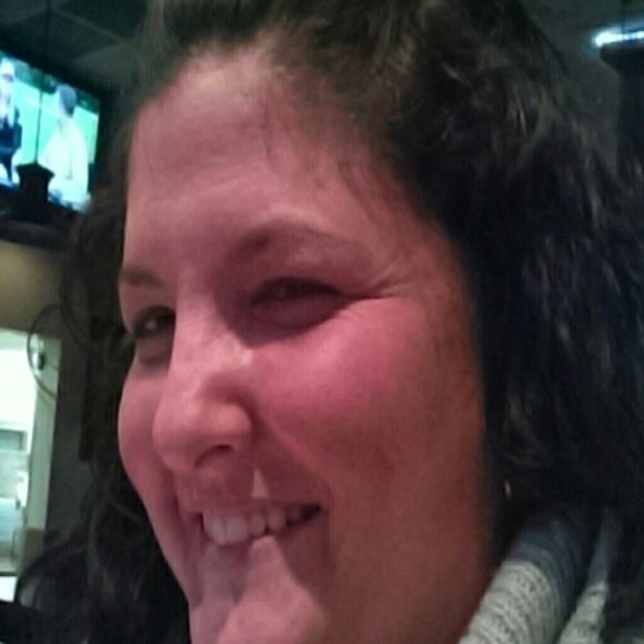 Meet your Posher, Christine - Picture 1 of 1
