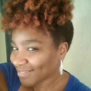 Meet your Posher, Monique