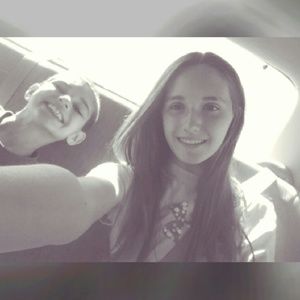 Meet your Posher, Mia