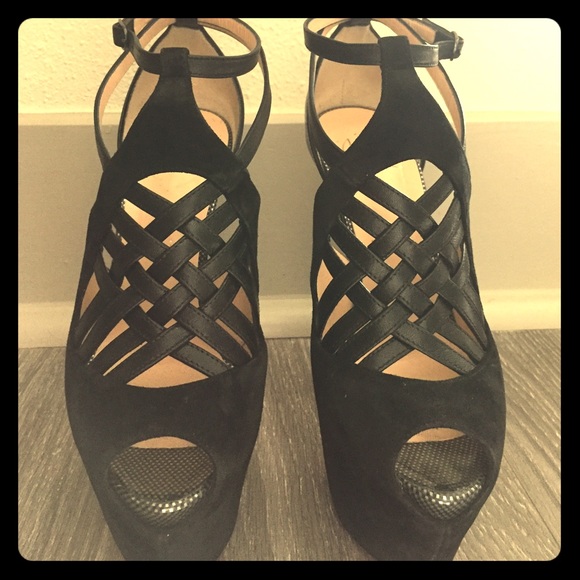 Christian Louboutin 160 Peep Toe Pumps