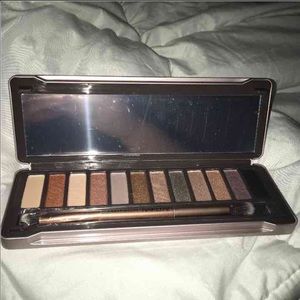 Naked 2 pallet
