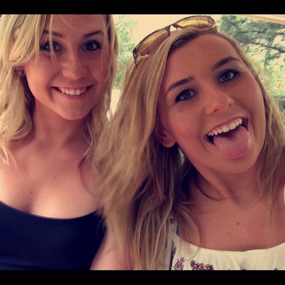 Meet your Posher, Brooke