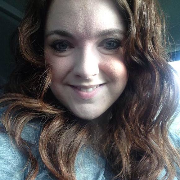 Meet your Posher, Julia